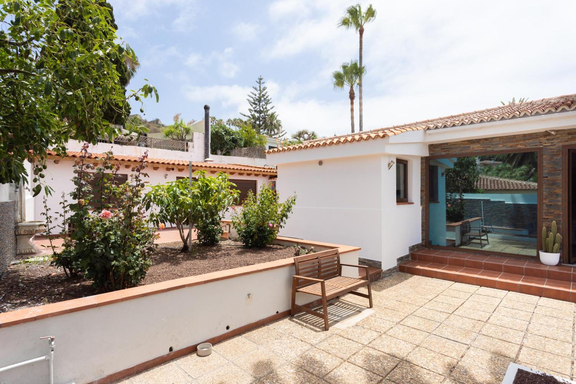 Home2Book Villa Alessandro, Design & Comfort Sauzal Εξωτερικό φωτογραφία